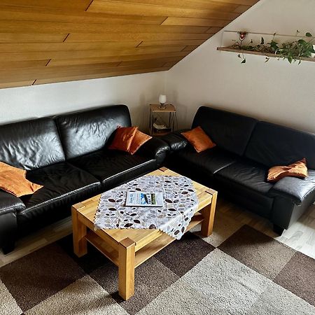 Haus Alt - Ferienwohnung Illingen  Esterno foto