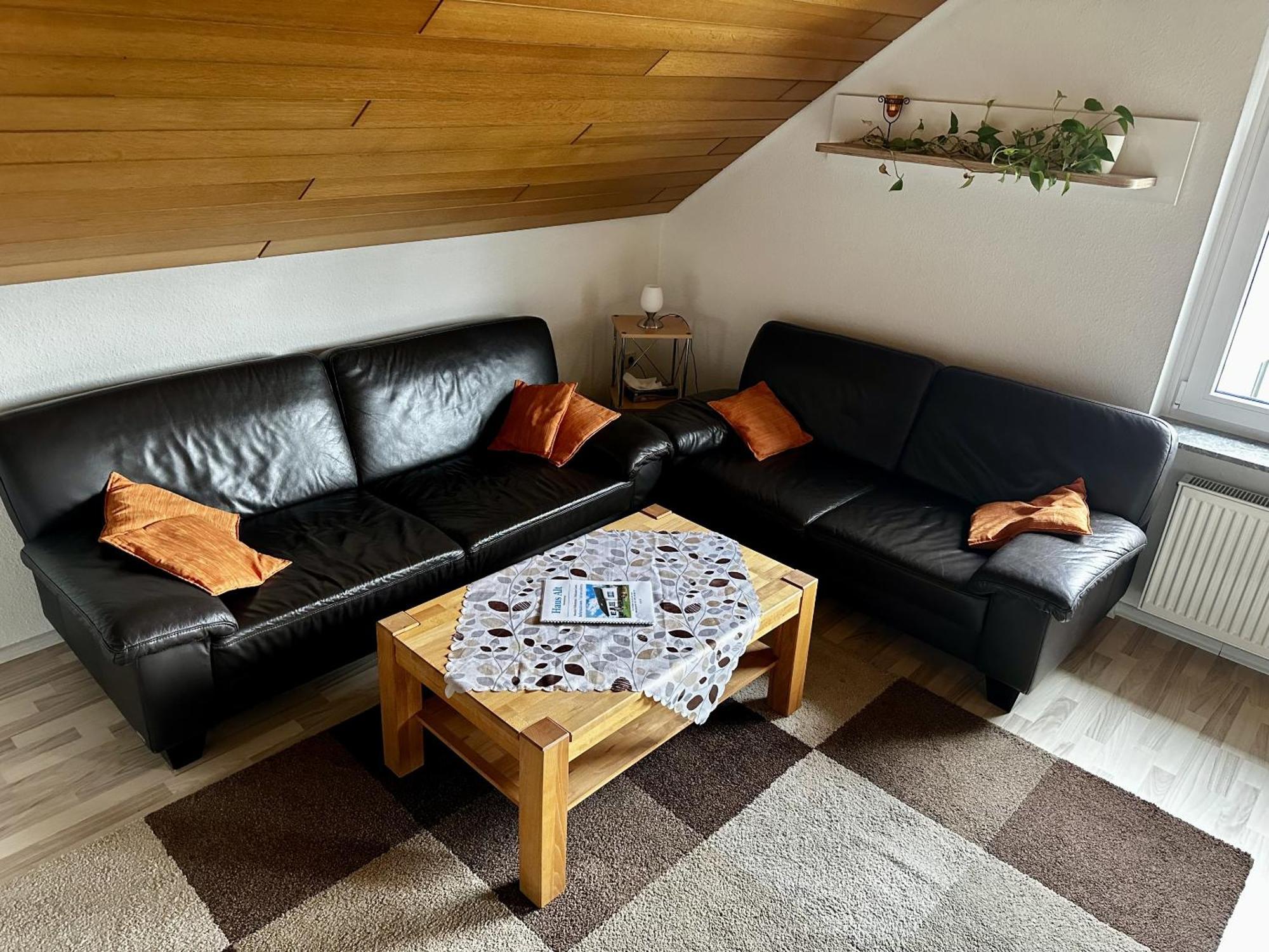 Haus Alt - Ferienwohnung Illingen  Esterno foto